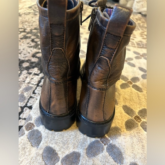 Womens FRYE Lug Sole Combat Boot Dark Brown Antique Size 10 - Picture 5 of 8